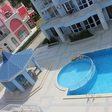 In Sunny Dream Apartcomplex شقة *